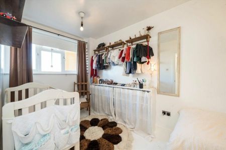 Lime Grove, Shepherds Bush, W12 - Photo 3