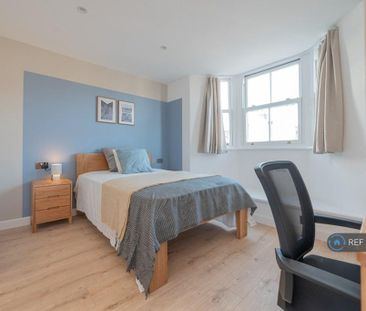 1 bedroom in a house share to rent - Photo 5