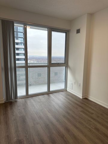 For Lease - 8 Interchange Way Unit# 3001, Vaughan, Ontario - Photo 2