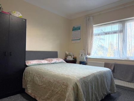 2 bedroom semi-detached house to rent - Photo 2