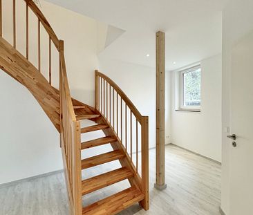 Großzügige & helle 2,5-Zimmer-Maisonettewohnung/Hinterhaus (Erstbezug) in beliebter Lage / Nähe Lutherkirche - Photo 2