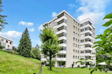 Wohntraum: 5.5-Zimmerwohnung / Zentral mit Aussicht ins Grüne! - Photo 4