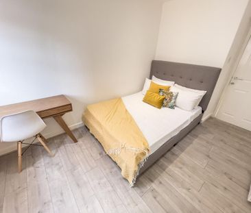 5 bedroom flat to rent - Photo 5