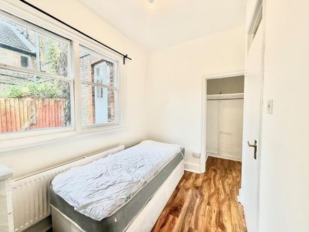 2 bedroom apartment to rent - Photo 2