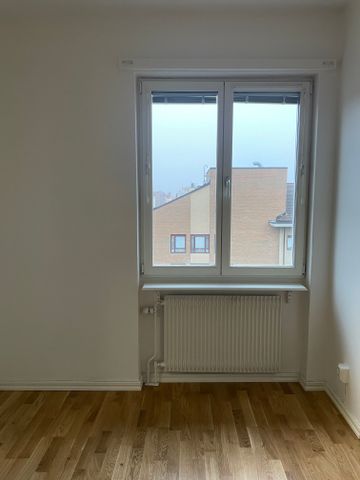 Alva Myrdals gata, Eskilstuna - Photo 5