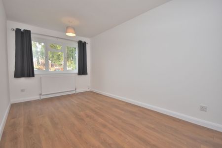 2 bedroom flat to rent, - Photo 4