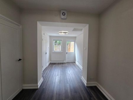 Nasmyth Street, London W6 - Photo 5