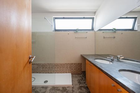 3 Bedroom House with garden, Aldeia de Juzo, Cascais - Photo 4