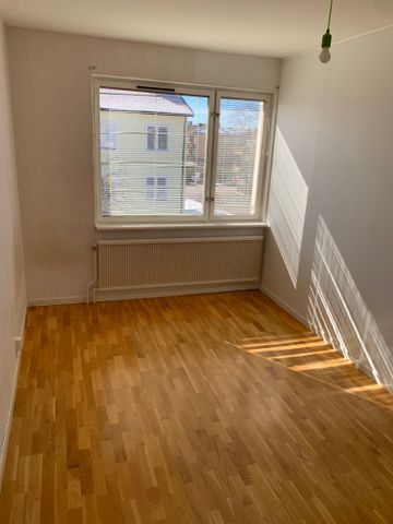 Drottninggatan, Motala - Photo 2