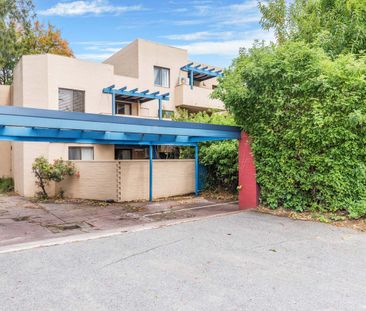 FRESH, LOW-MAINTENANCE LIVING CLOSE TO THE CBD - Photo 2