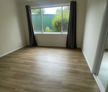 FANTASTIC SOUTH HILL VILLA - Photo 4