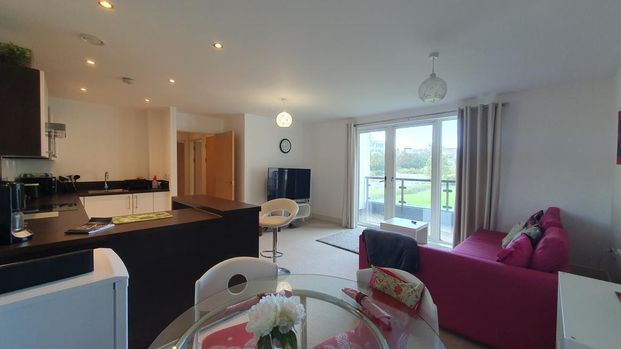 2 bedroom flat to rent - Photo 1