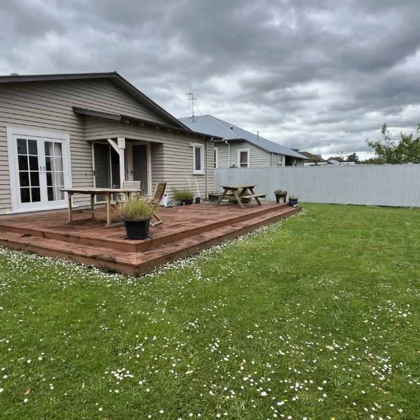 FIVE BEDROOM - CITY CENTRE - Photo 1