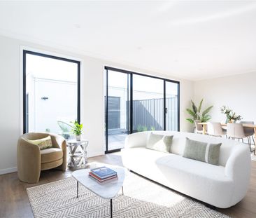 Brand new 4 bedroom home - reduced rent (eligibility criteria applies) - Photo 2