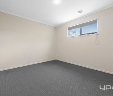 MODERN LIVING IN THE GROVE ESTATE - Photo 2