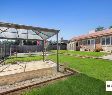 8 Atkinson St, Queanbeyan NSW 2620 - House For Rent | Domain - Photo 4