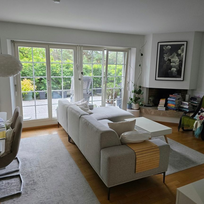 Charmante 3.5-Zimmer-Wohnung mit grosser Terrasse - Foto 1