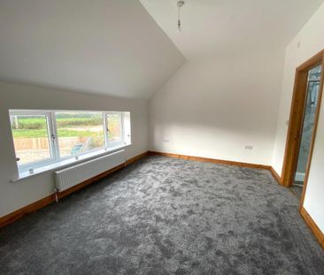 3 bedroom detached house to rent - Photo 2