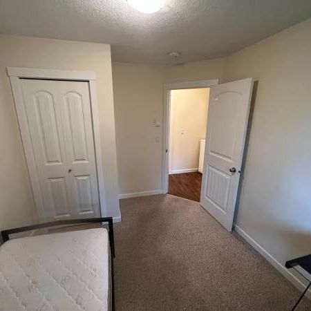 530 Armishaw Road - Lower suite - Photo 4