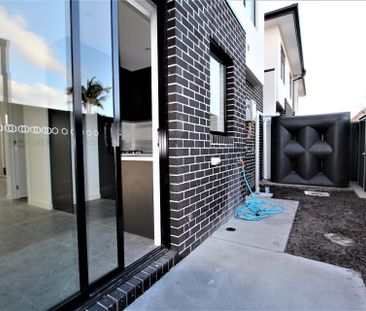 Walk to Springvale CBD - Photo 2
