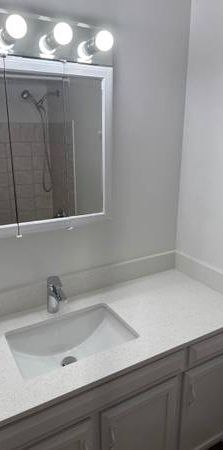 2 bedroom for rent - Photo 1