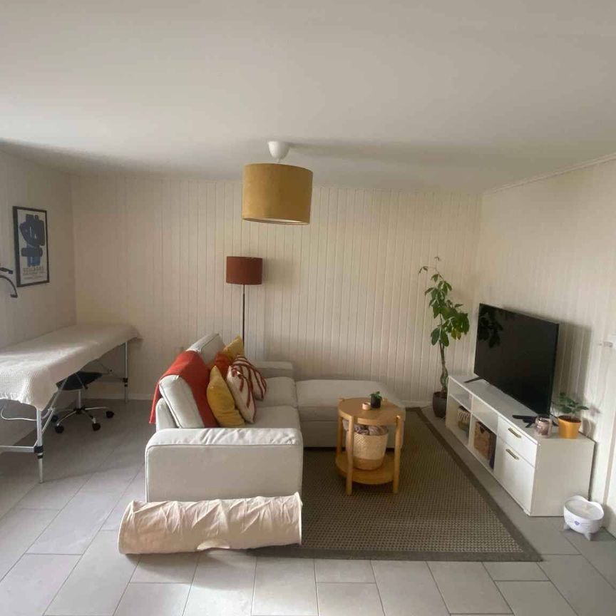 Charming 2-room apartment with individual entrance Valeyres-sous-Montagny - Photo 1