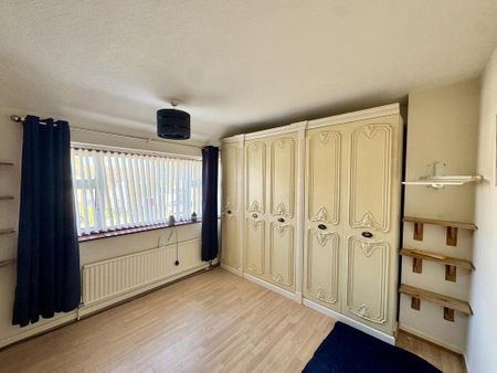3 bedroom semi-detached house to rent - Photo 4