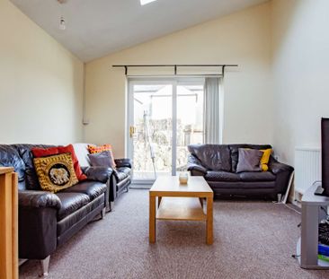 Great 6 bedroom house for busy students - Photo 1