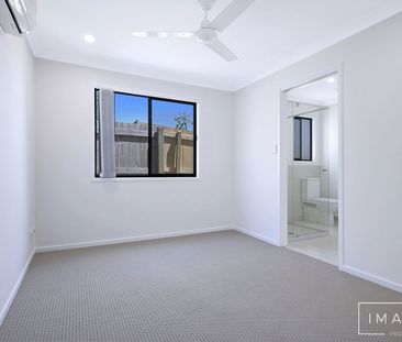 SPACIOUS HOME PERFECT FOR YOUR FAMILY! - Photo 1