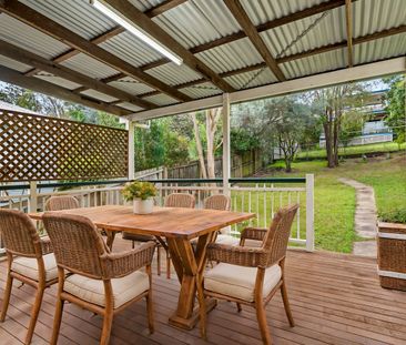 Charming Queenslander with Modern Comforts - Photo 2