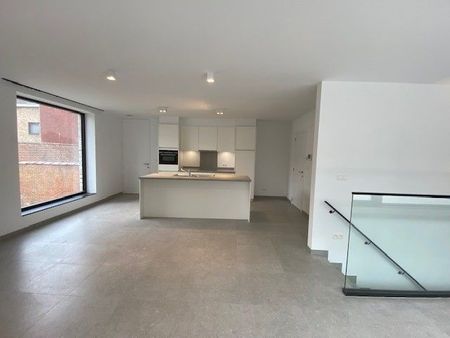 Ruim appartement van 80 m² in centrum Diepenbeek - Photo 4