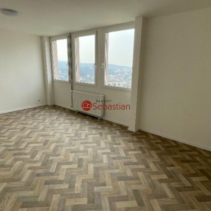Pronájem bytu 3+1 100 m2 - Фото 1