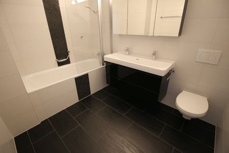 2.5 Zimmer, 72 m², 1. Stock - Photo 4