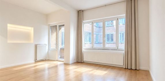 Appartement te huur in Brussel voor € 1.275 met 1 slaapkamer - Foto 2