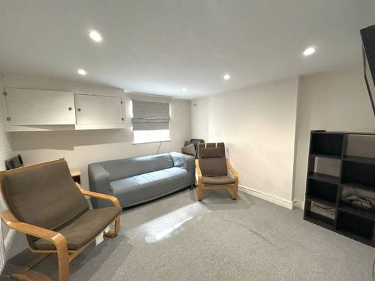 4 bedroom house share to rent - Photo 1