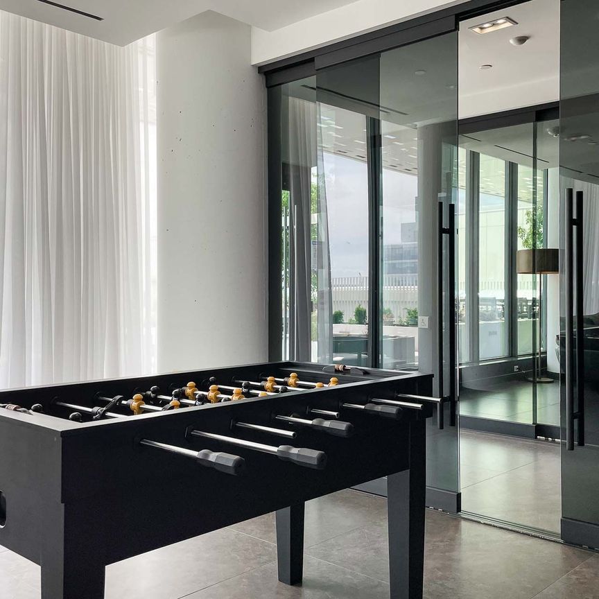 For Lease - 950 Portage Parkway Unit# 2706, Vaughan, Ontario - Photo 1