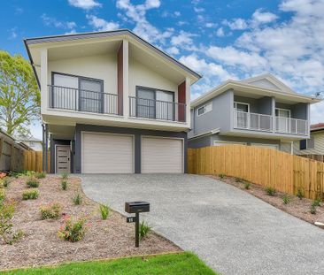 11 Herswell Avenue, Wynnum West, Qld 4178 - Photo 2