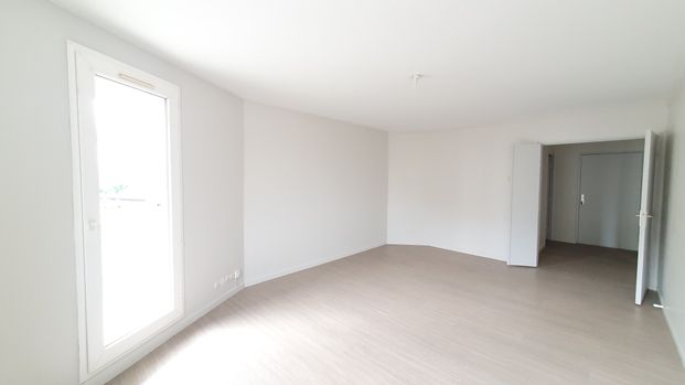 T3 de 71 m² – Lumineux avec balcon proche du tram de Joué - Photo 1