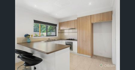 Let me entertain you! - Photo 3