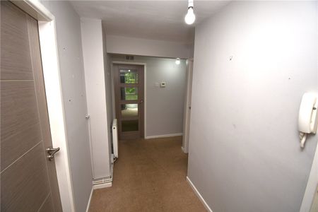 Acrefield Road, CH42 8LD, Birkenhead - Photo 5