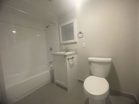 For Lease - 133 Prospect Street Unit# A, Hamilton, Ontario - Photo 3