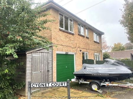 3 bedroom end of terrace house to rent - Photo 4