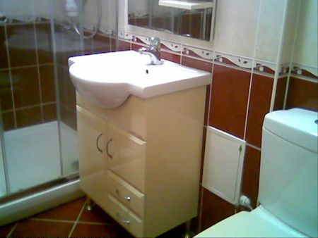 Kiadó újszerű állapotú panel lakás - Hatvan - Fotó 5