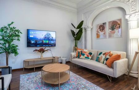 Carrer de Muntaner, Barcelona, Catalonia 08021 - Photo 2