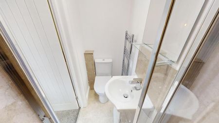 10 bedroom terraced house to rent - Photo 5