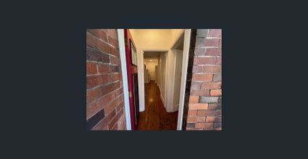 CLASSIC ART-DECO CHARM IN STANMORE - Photo 4