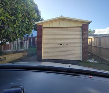 Charming 3BR Pakuranga Townhouse - Photo 4