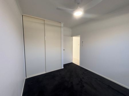 Stunning 4-Bedroom Home at 12A Gravity Grove, Munno Para! - Photo 4