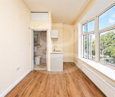 Studio to rent - Photo 6