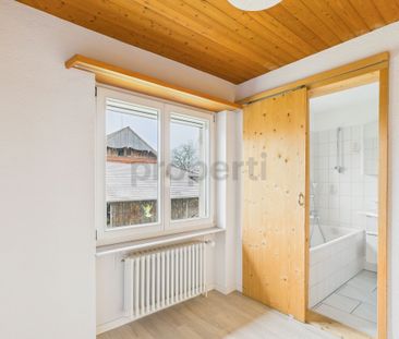 Generous 4.5-room apartment with mountain view in Maschwanden - Photo 6